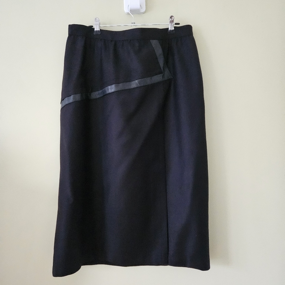 Vic St Laurent Vintage Skirt XL Black Midi Lined Pleather Accent Zip Canada Goth